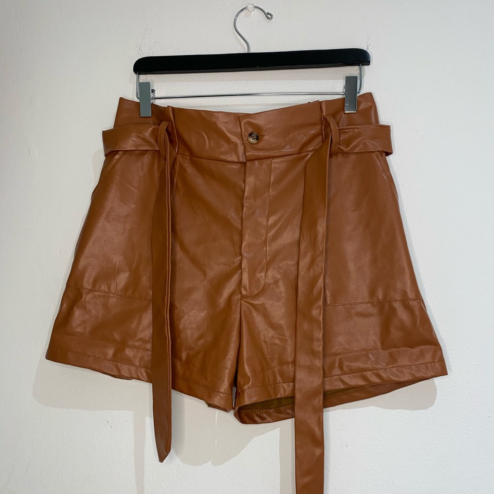 Brown leather short
